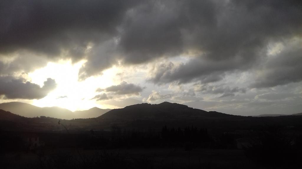 Le gite de Cristal proche Bugarach Granes Exterior foto