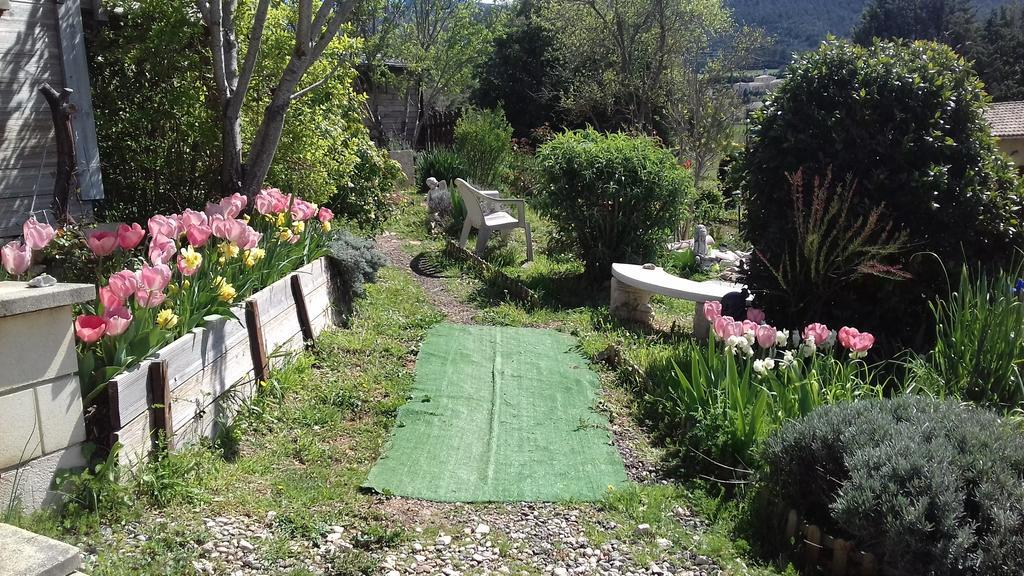 Le gite de Cristal proche Bugarach Granes Exterior foto